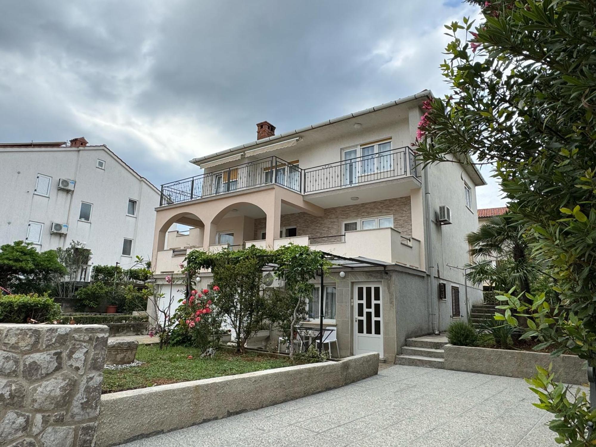 Apartment Dida Krk Town Εξωτερικό φωτογραφία